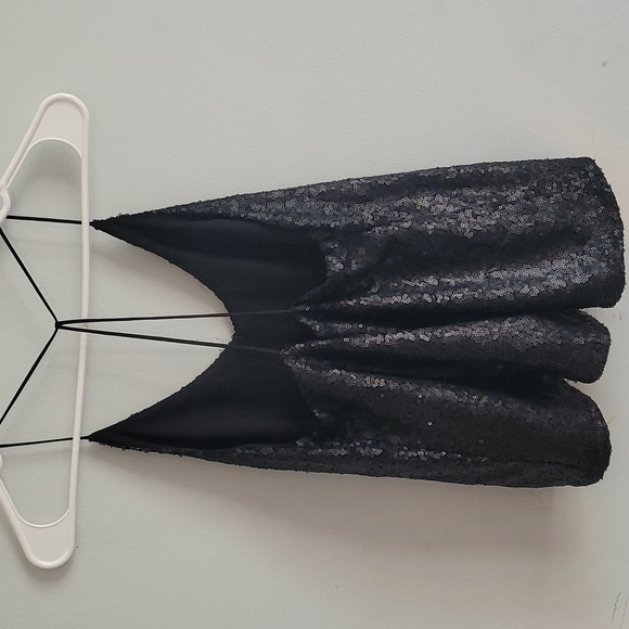 Sequined back less top - Picture 2 of 2